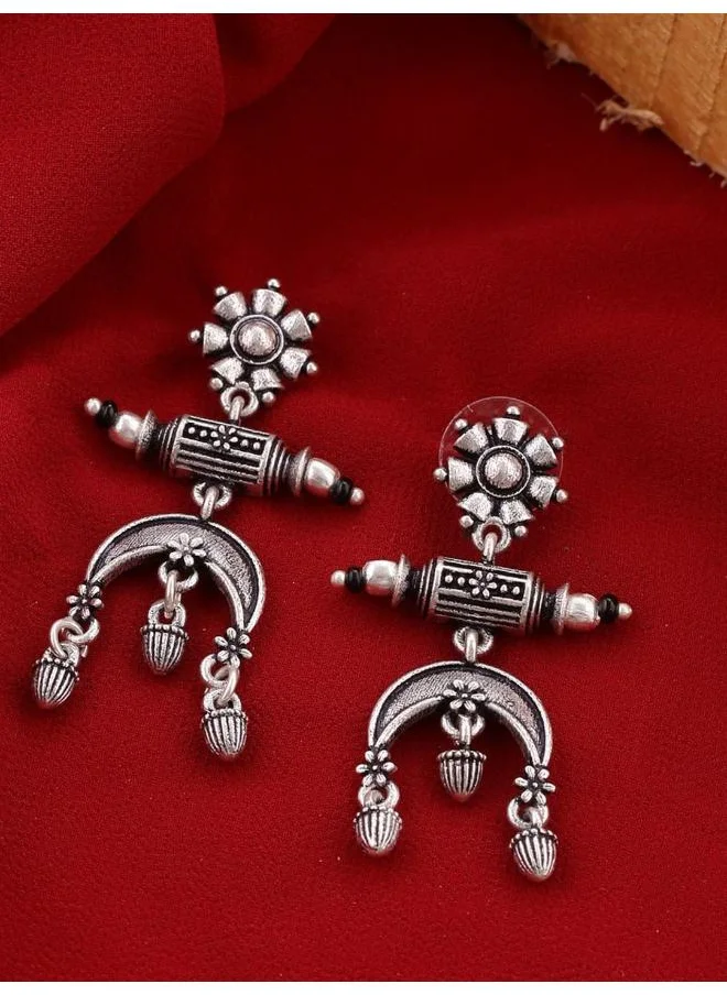VOYLLA Nayantara Floral Motifs Drop Earrings