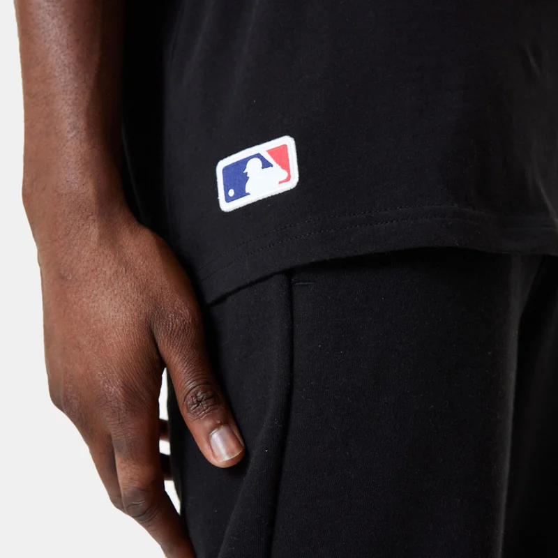 NEW ERA Men's MLB Chicago White Sox Essential T-Shirt