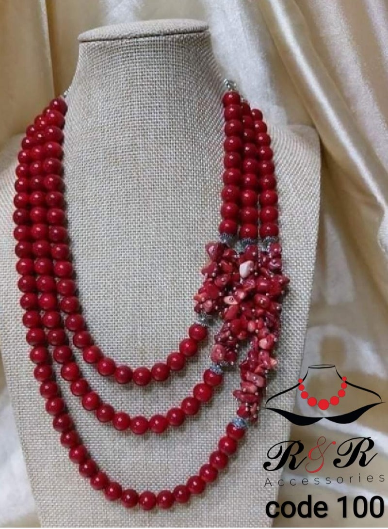 R&R Multi-layered women's necklace of Mallorca pearls and broken natural stones 