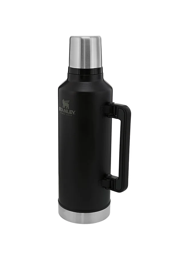 ستانلي Stanley Classic Legendary Bottle 1.4L / 1.5QT Matte Black â€“ BPA FREE Stainless Steel Thermos | Hot for 40 Hours | Leakproof Lid Doubles as Cup | Dishwasher Safe | Lifetime Warranty