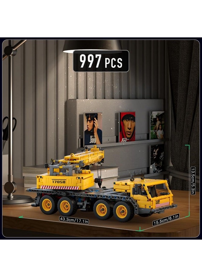 mould king Mould King Heavy Construction Vehicles Mobile Crane Truck Building Toys, 17058 Crane Building Set, Construction Toys for Adults and Kids 8+(997PCS)  - Image 2
