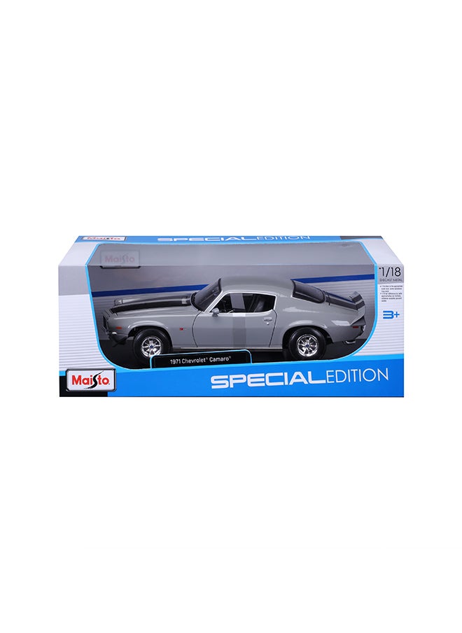 Maisto 1:18 1971 Chevrolet Camaro Gray Officially Licensed Scaled Replicas of Collectible Diecast Metal Models with Exquisite Interior & Exterior Detailing for All Ages  - Image 4