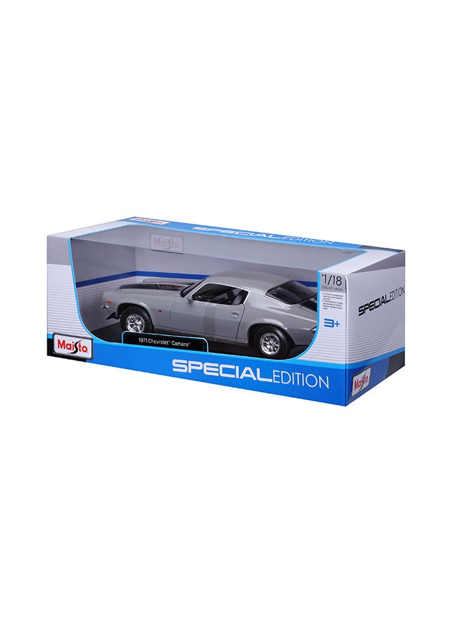 Maisto 1:18 1971 Chevrolet Camaro Gray Officially Licensed Scaled Replicas of Collectible Diecast Metal Models with Exquisite Interior & Exterior Detailing for All Ages  - Image 3