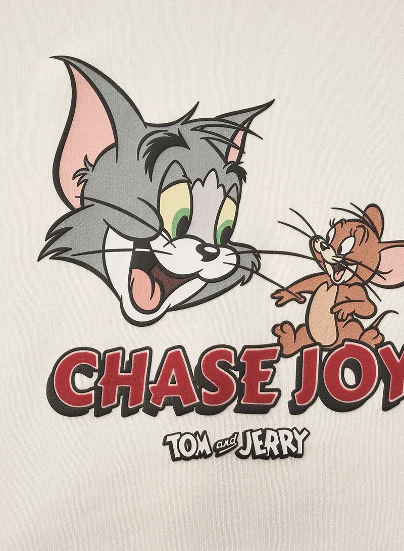 GIORDANO  Men's Relaxed Fit Long Sleeve Tom & Jerry French Terry Sweatshirt for Men | Best Price UAE