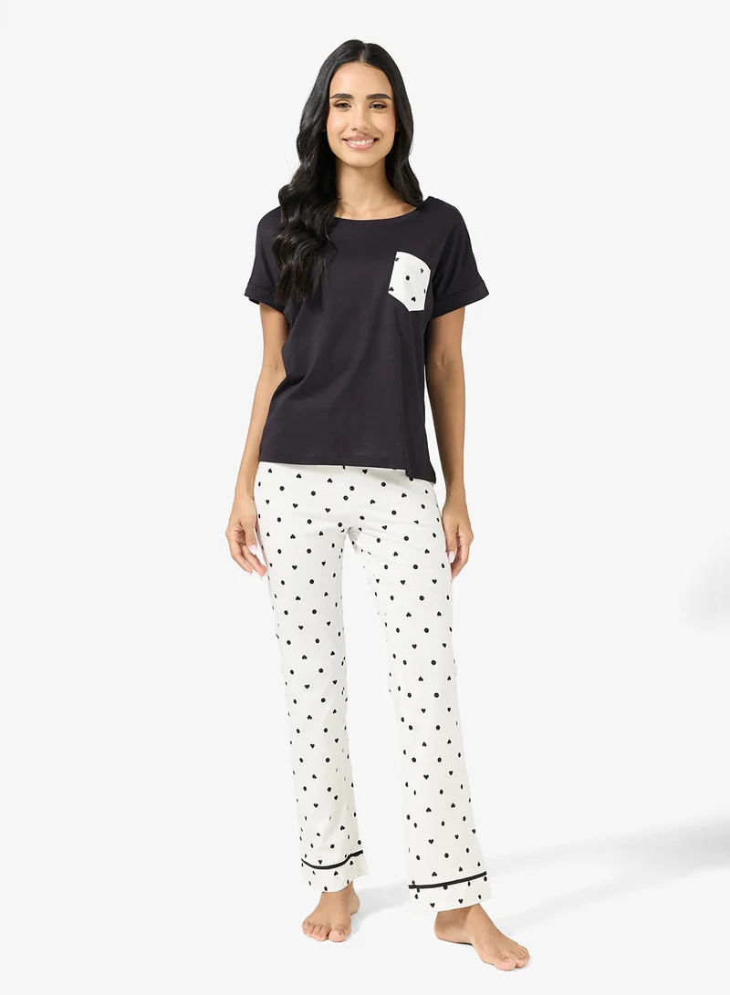 جينجر طقم بيجامة و تيشيرت منقط