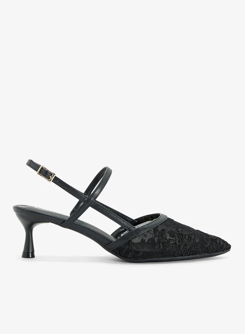 ايلا حذاء بكعب وسلسلة من الخلف