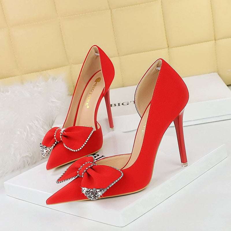 Korean Fashion Stiletto Butterfly-Knot Pumps Red 
