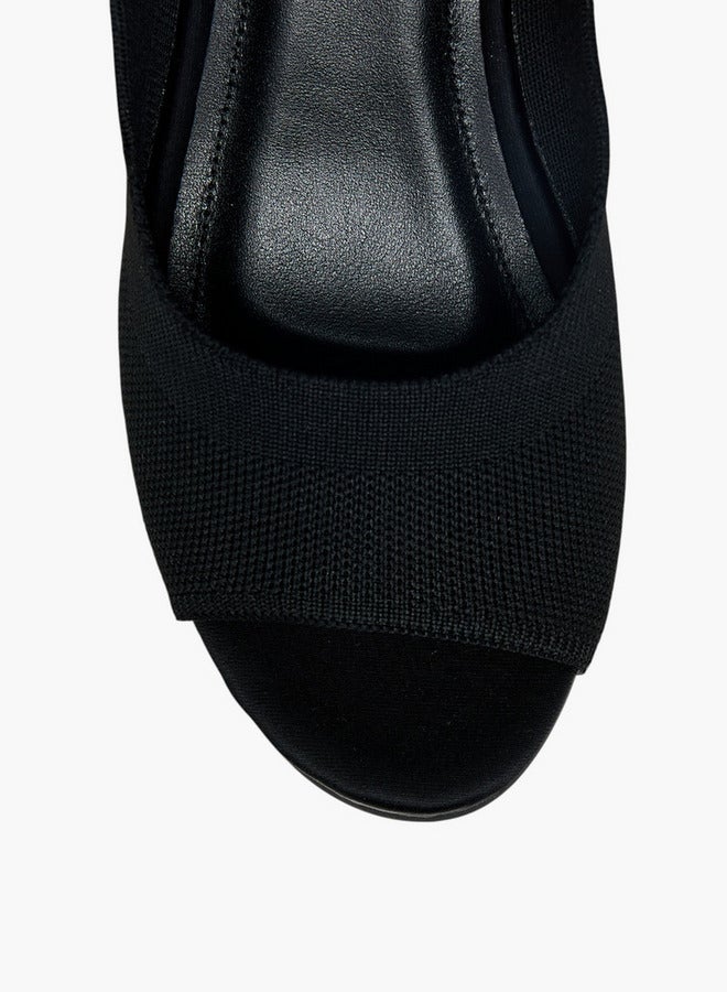 Le Confort Women's Hook and Loop Wedge Heel Sandals - Image 4