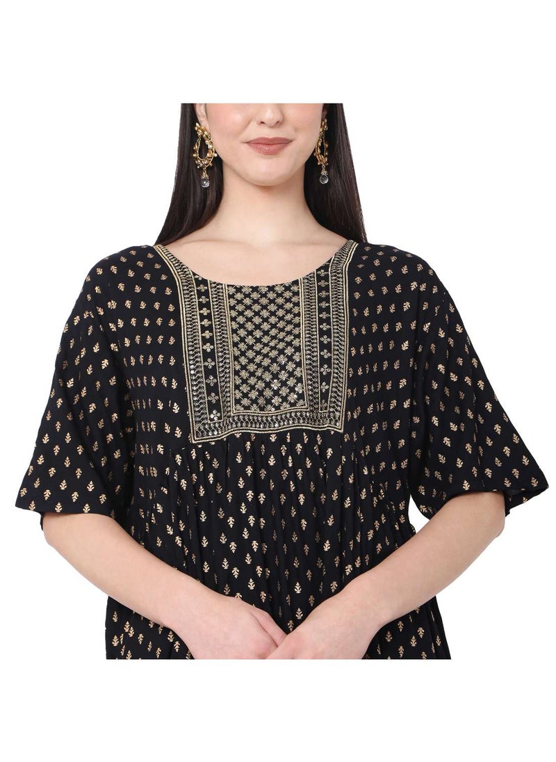 HANA & SARA - SHORT BLACK DRESS WITH GOLD PRINT AND EMBROIDRED ARABIC JALABIYA DRESS - Image 1