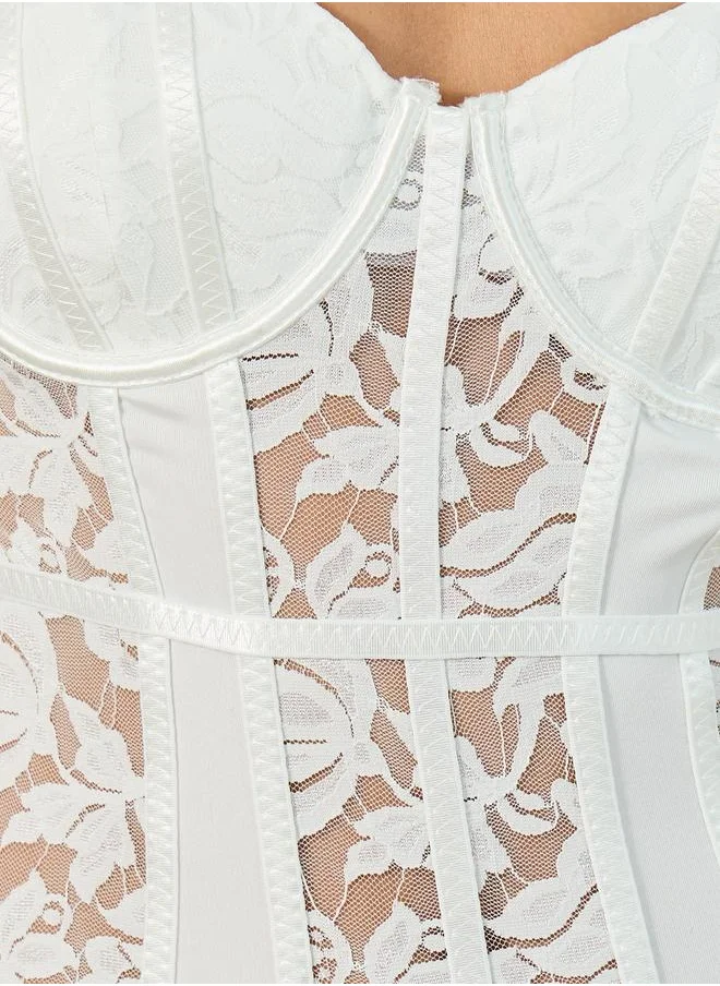 ستايلي Styli Padded Wired Double Apex Strap Lace Panel Bodysuit