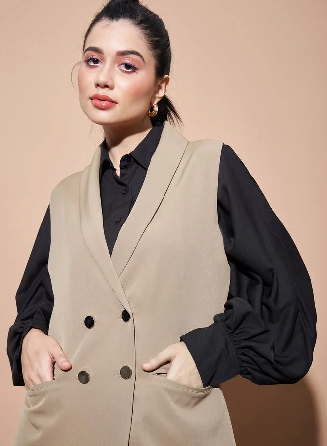 ساسافراس Sleeveless Longline Blazer with Patch Pocket by Styli