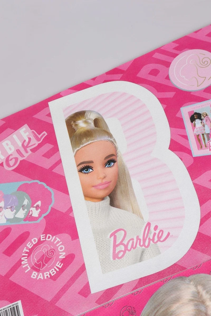 Barbie Licensed 2-Piece Feeding Cover