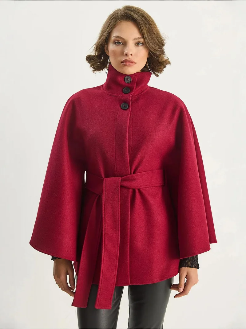 بيانكو لوتشي معطف بونشو من لوكسي مع رباط