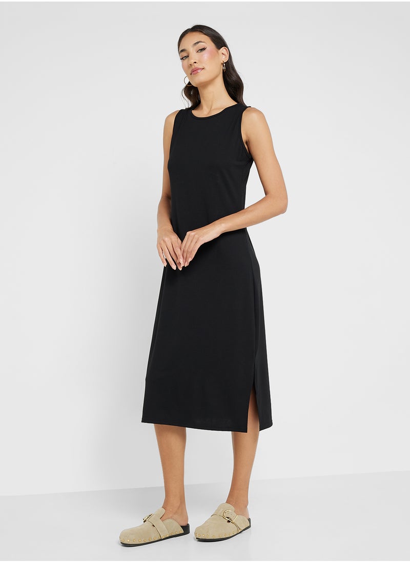 Ginger Basics - Sleeveless Relaxed Maxi Dress With Side Slit - Image 1