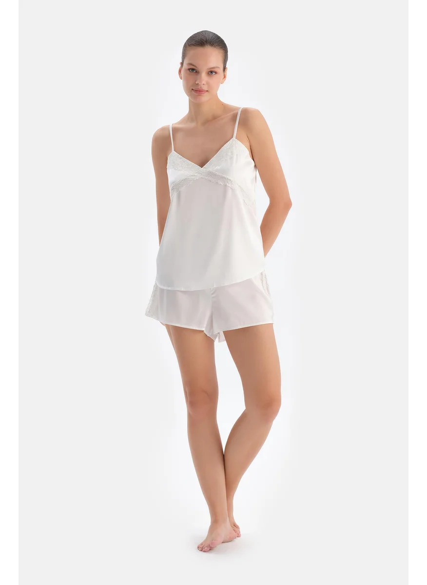 داجي Camisole & Shorts Pajama Set V Neck Polyester Mid Rise Regular/Classic Fit Sleepwear