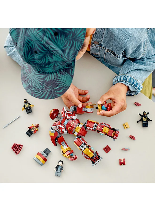 LEGO Marvel The Hulkbuster: The Battle Of Wakanda Building Toy Set; Movable Mech And 4 Minifigures, Including Bruce Banner; Birthday Or Any-Day Gift For Young Super Heroes And All Kids Aged 8+ (385 Pieces) 76247