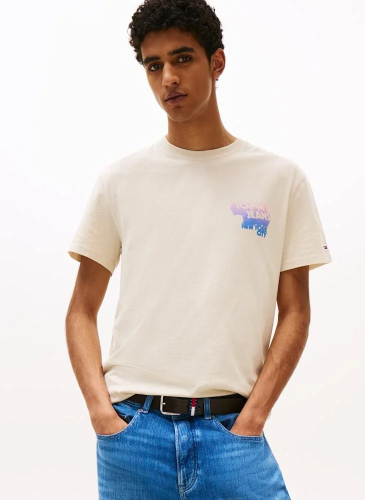 TOMMY JEANS Regular Fit Short Sleeve T-Shirt