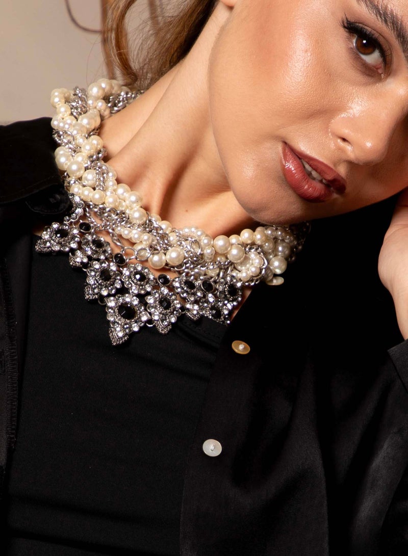 Luxury Faux Pearl Flower Necklace Onyx and Rhinestones, Intertwined Ivory Pearls and Silver Chains Statement Piece for her Women Girls Fashion Jewelry Accessory for Special Occasion Chunky Elegant  - Image 4