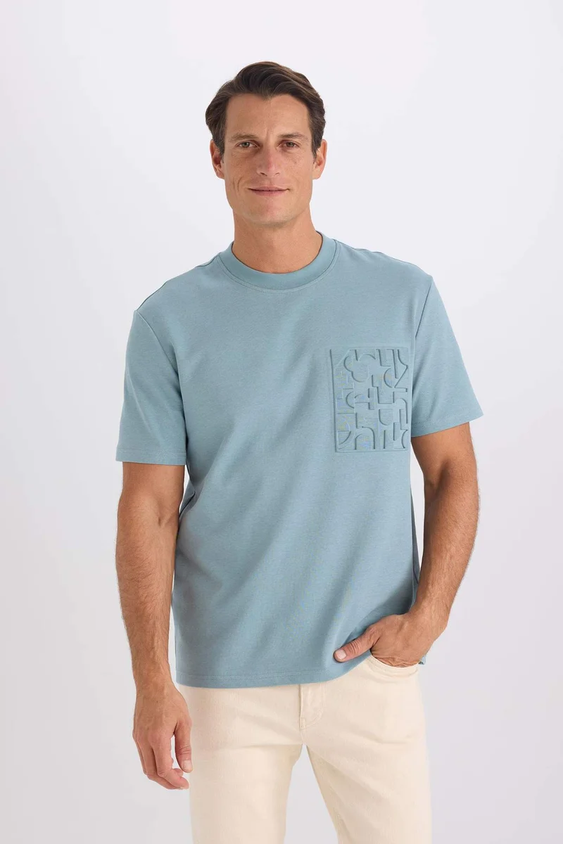 ديفاكتو Regular Fit Crew Neck Short Sleeve Heavy Fabric T-Shirt