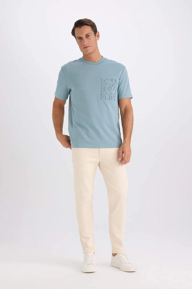 ديفاكتو Regular Fit Crew Neck Short Sleeve Heavy Fabric T-Shirt