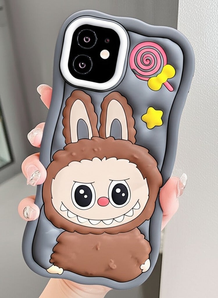 ما وراء الأساسيات جراب سيليكون من Labubu Style لهاتف iPhone 15 Pro، غطاء سيليكون مقاوم للصدمات، تصميم دمية لطيفة، رمادي، 6.1 بوصة - Image 3