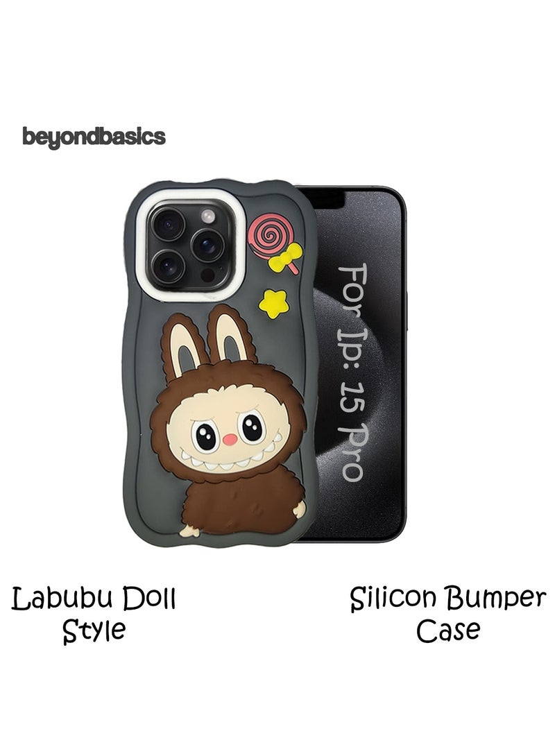 ما وراء الأساسيات جراب سيليكون من Labubu Style لهاتف iPhone 15 Pro، غطاء سيليكون مقاوم للصدمات، تصميم دمية لطيفة، رمادي، 6.1 بوصة - Image 2