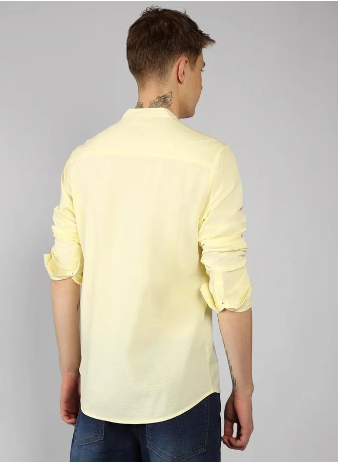 Dennis Lingo Slim Fit Yellow Cotton Blend Casual Shirt