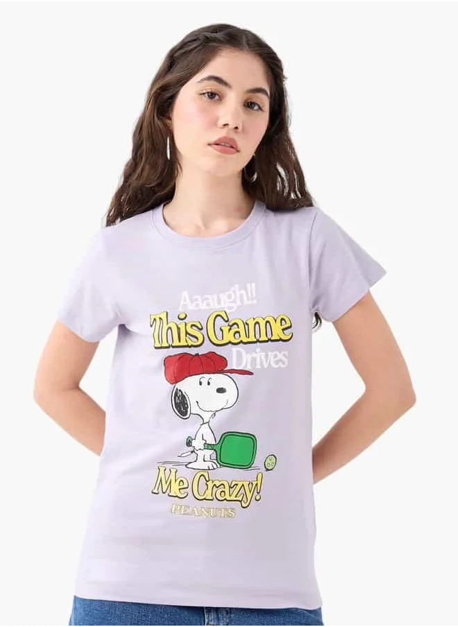 اس بي كاركترز Peanuts Print T-shirt with Crew Neck and Short Sleeves