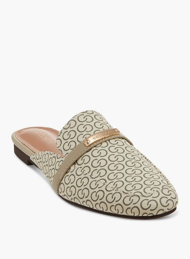 سيليست نعال نسائية سهلة الارتداء بطبعة شعار مع لمسة معدنية - Image 1