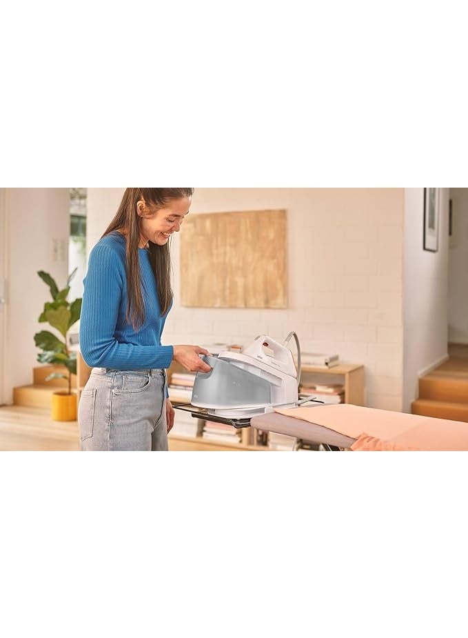 Brown Braun 1 ProCare Style Steam Iron, 3D FreeGlide Technology, Superior Ceramic Coating, Vertical Ironing, Removable Drip-Proof Water Tank, 1.7L Capacity, 2200W, IS1511WH, White/Orange - Image 2