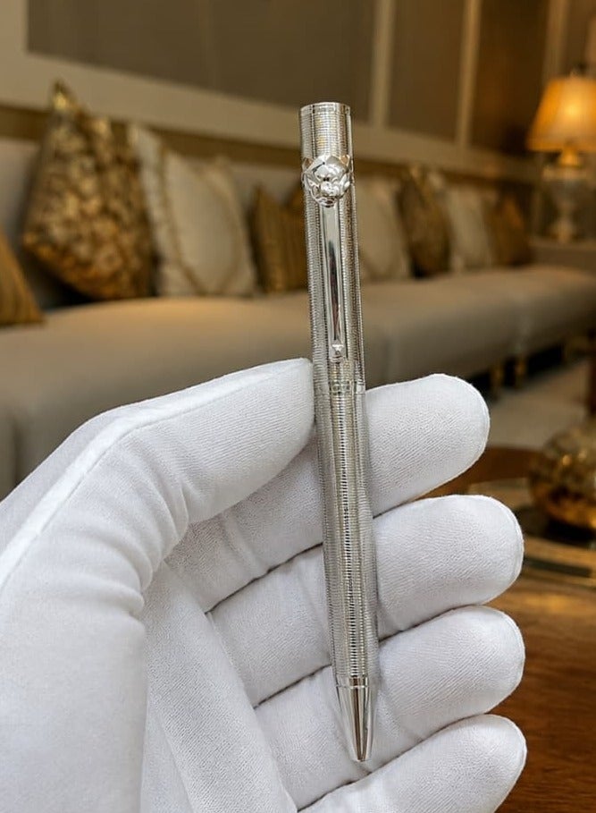 A new Panther-themed ballpoint pen, the latest model.
