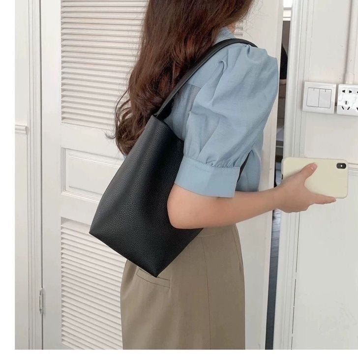 Design Bag, Fresh And Versatile, Summer Korean Style, Lazy Portable Shoulder Bag, Niche Bucket - Image 4