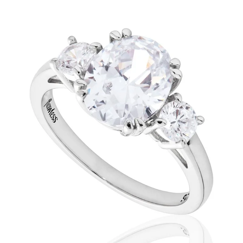 باكلي لندن BUCKLEY LONDON THE FLAWLESS COLLECTION - OVAL TRINITY RING