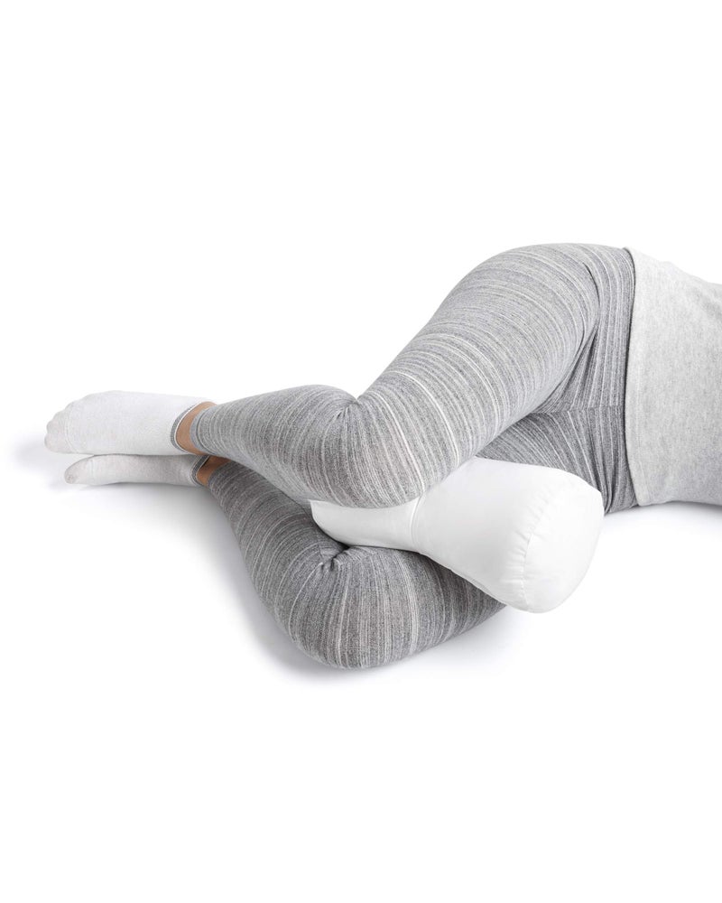 PILLOWS WITH A PURPOSE Between The Knees Pillow Round Hypoallergenic Knee Positioning Wedge Pillow - Image 3