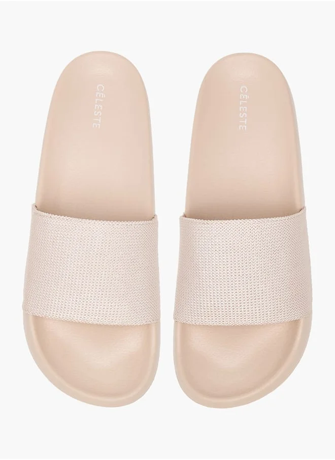 سيليست Womens Textured Slide Slippers With Slip-On Closure