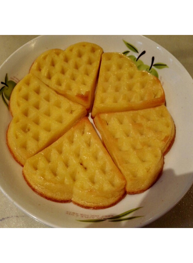 Sharpdo Heart-Shaped Waffle Mould Red 16.5x1.5cm - Image 3