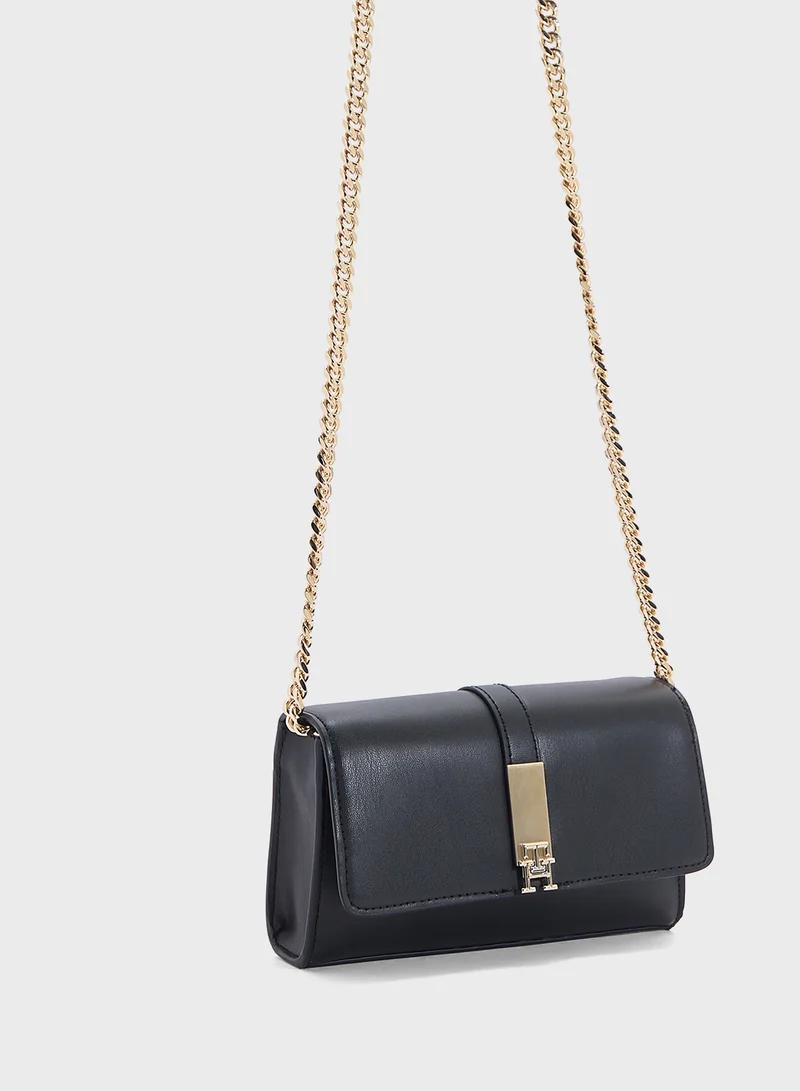 TOMMY HILFIGER HERITAGE MINI CROSSBODY BAG WITH CHAIN
