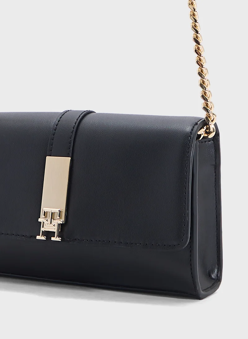 TOMMY HILFIGER HERITAGE MINI CROSSBODY BAG WITH CHAIN