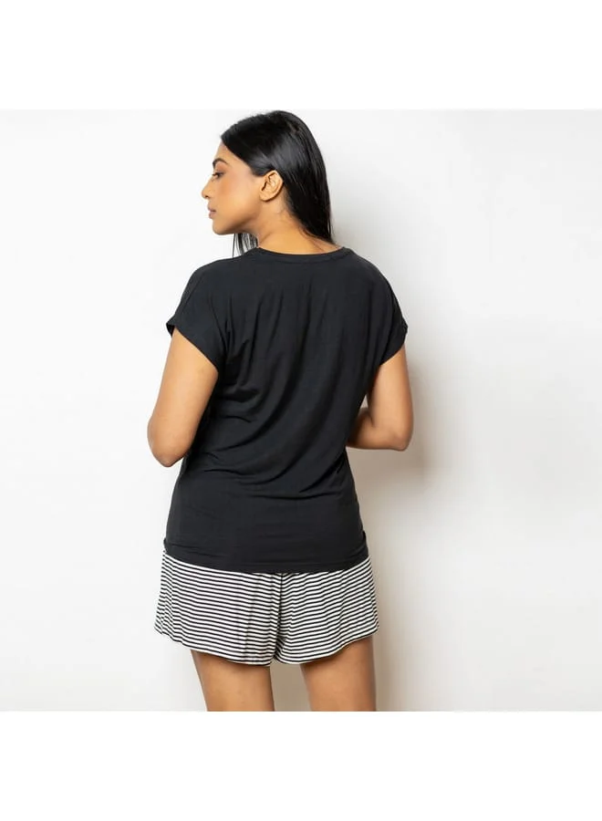 Aadaraya Aadaraya Solid T-shirt and Striped Shorts Set