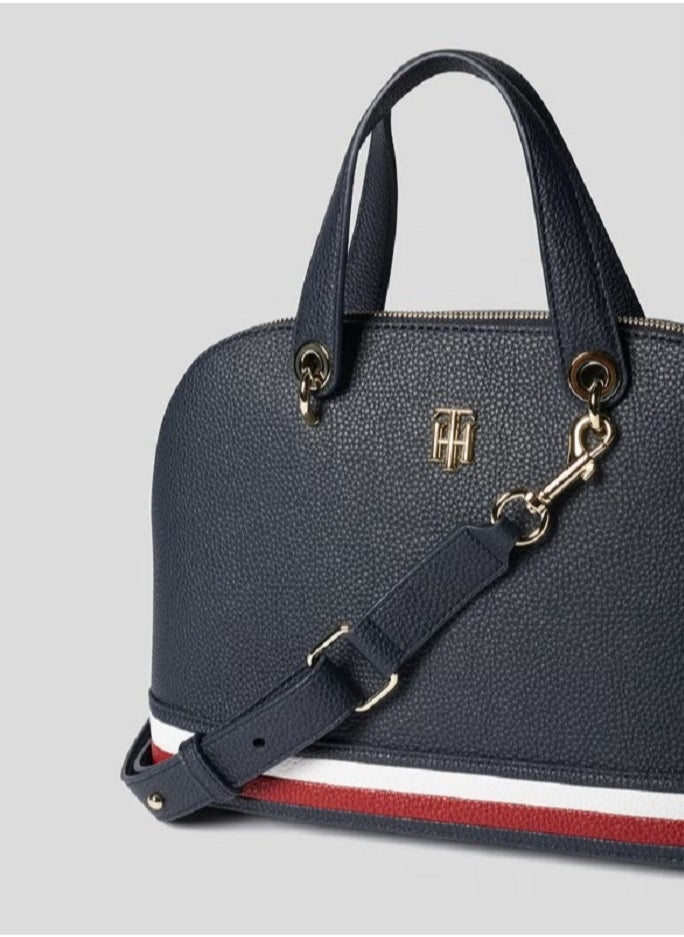 Tommy Hilfiger Handbag with logo application - pzsku/Z1072879D833E4303FD8AZ/45/_/1725610170/ea865354-365c-40c0-bda4-c5f7586c8757