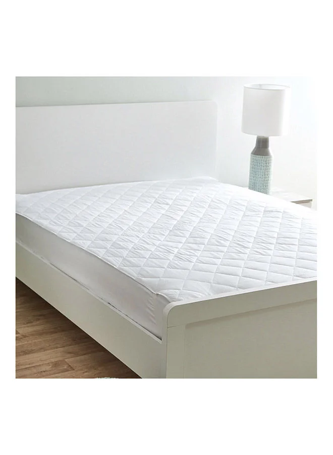 Home Box Hilton Microfiber Queen Mattress Protector