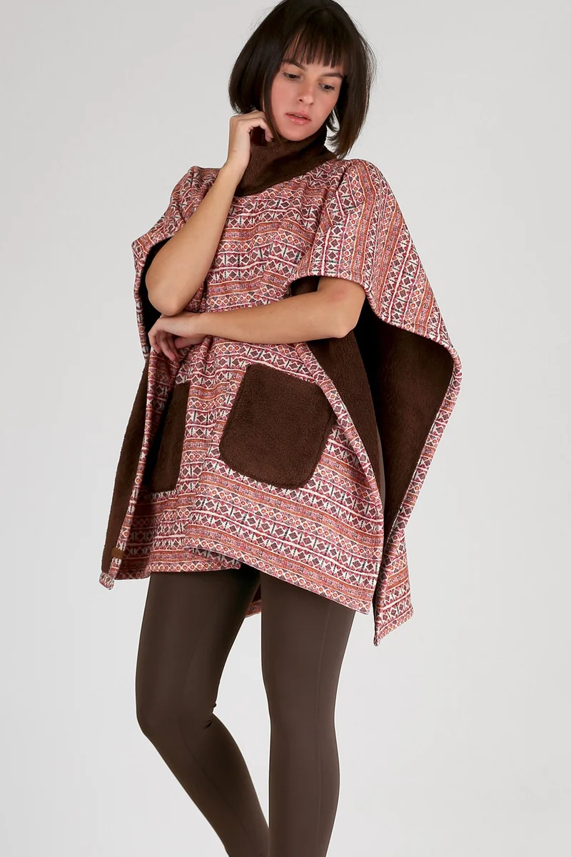 Hamur Dough Women's Home Wear Double-Sided Poncho Dressing Gown Wellsoft Plush Olden PNC-044