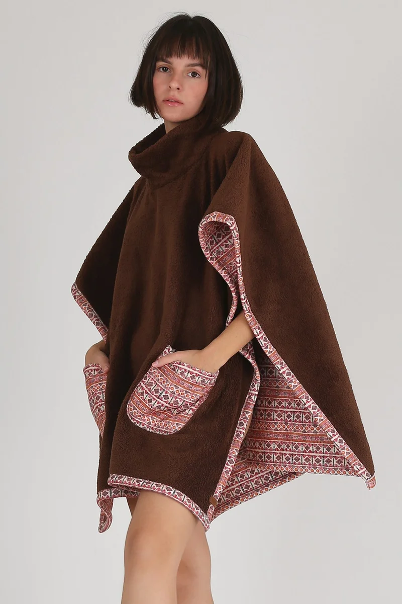 Hamur Dough Women's Home Wear Double-Sided Poncho Dressing Gown Wellsoft Plush Olden PNC-044