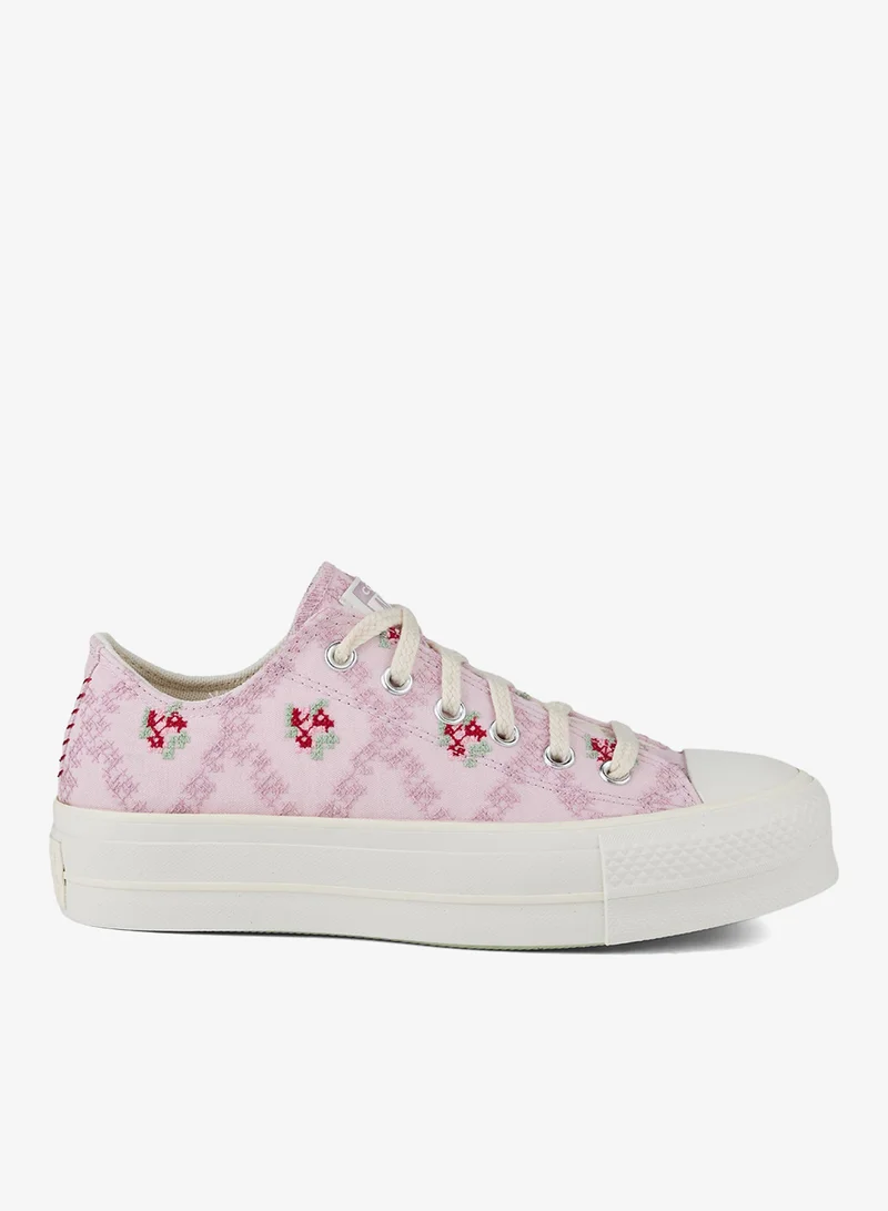 كونفرس Women's Chuck Taylor All Star Lift Platform Shoes