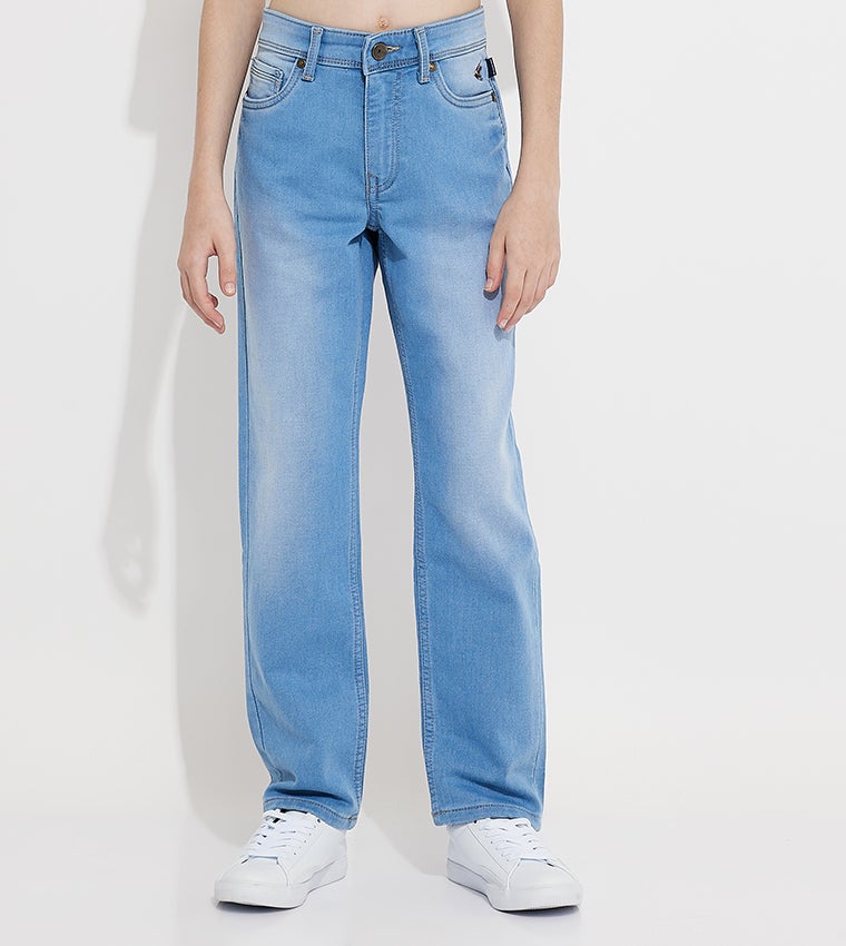 Mid Rise Straight Fit Jeans