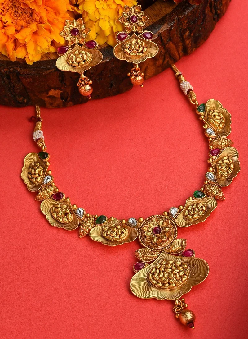 SOHI Gold Plated Designer Stone Necklace Set