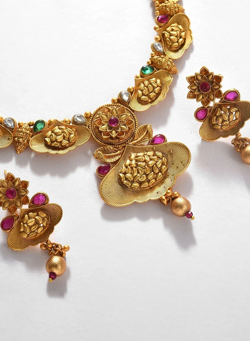 SOHI Gold Plated Designer Stone Necklace Set