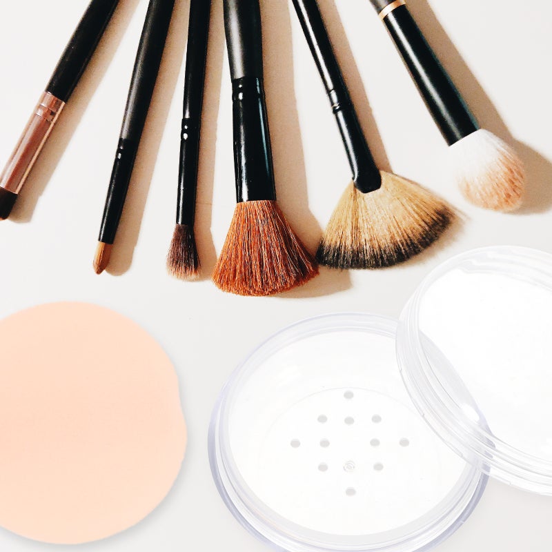 💄 علبة بودرة ع غطاء حك للإستخدا ال ح ول لل كياج - Image 3