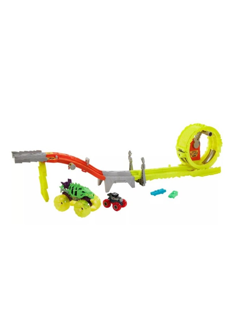 Hot Wheels HotWheels Monster Truck Power Smashers - Charge And Chase Challenge - Image 1