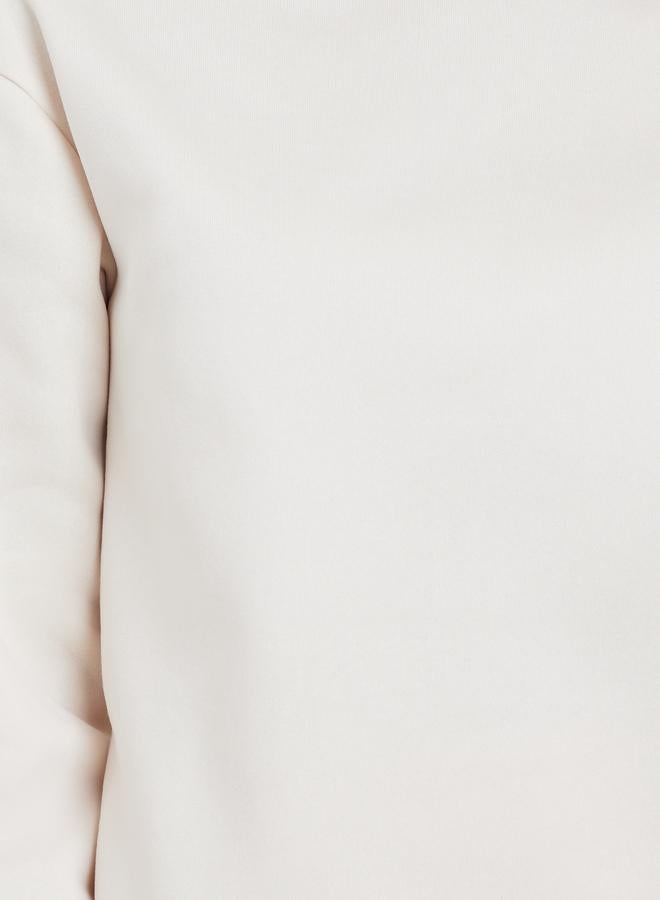 ستايلي طقم منسق من تنورة وسويت شيرت بياقة دائرية - Image 3